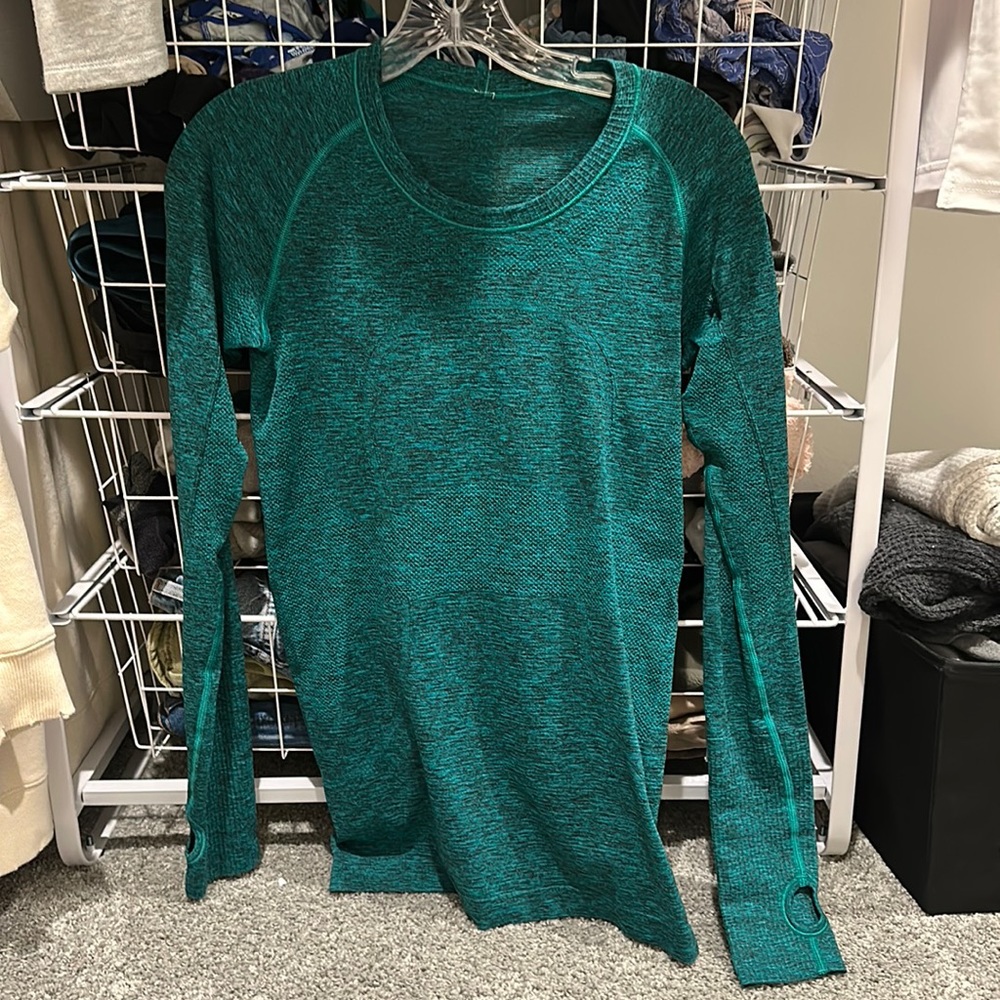 Long sleeve swiftly tech shirt